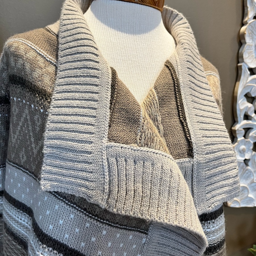 Liz Claiborne Long Sleeve Open Front Cardigan